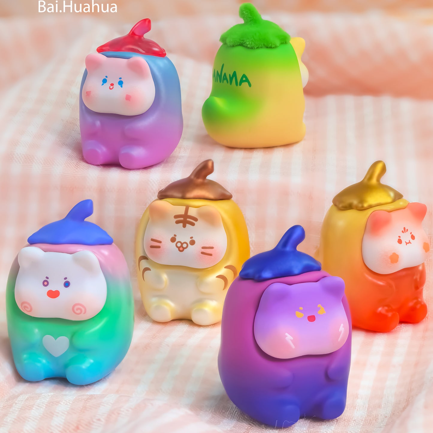 Bai.Huahua Hot Pot Cat Pepper Mini Beans PVC Figures Set