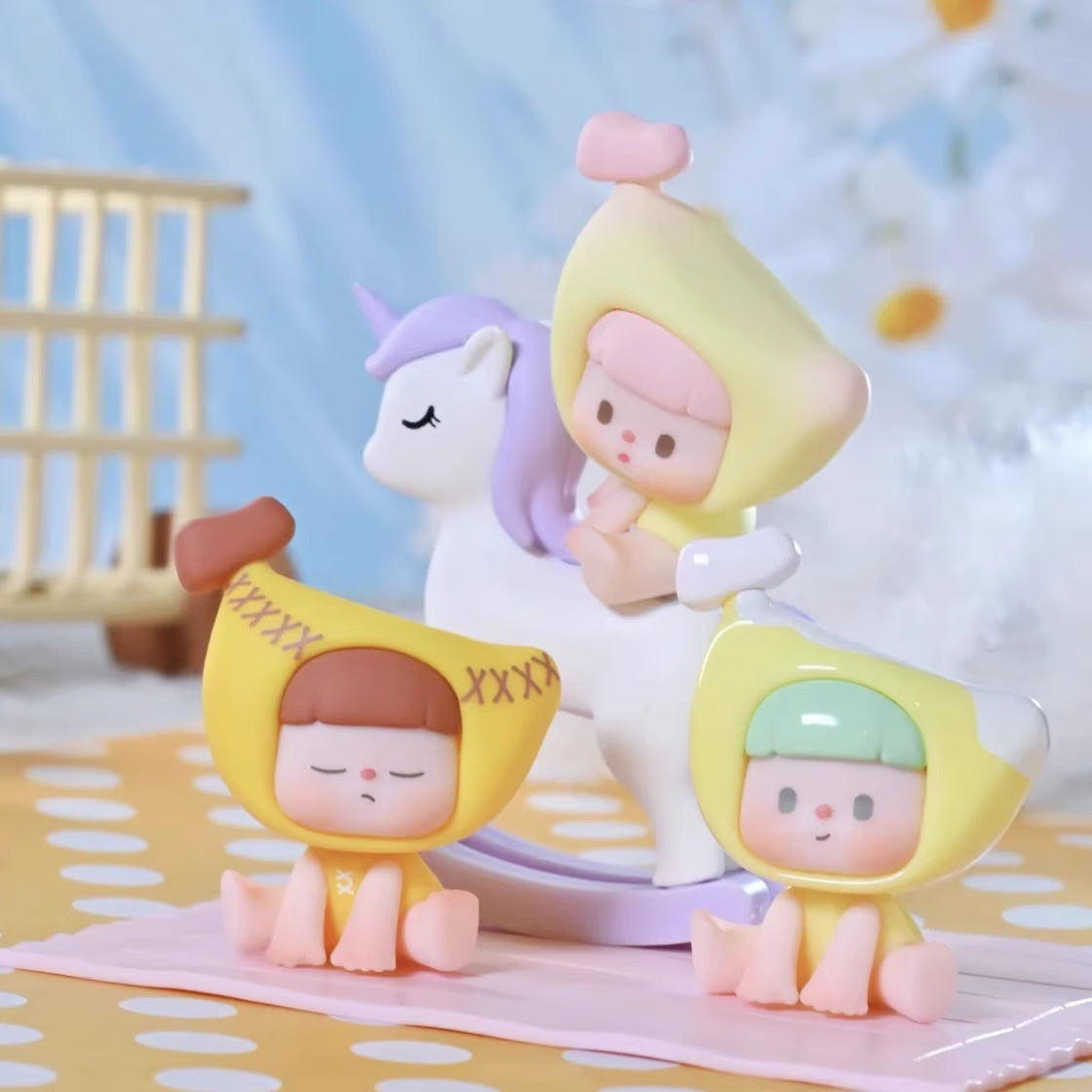 Buer Little Cutie Bananas Series Mini Beans Figures