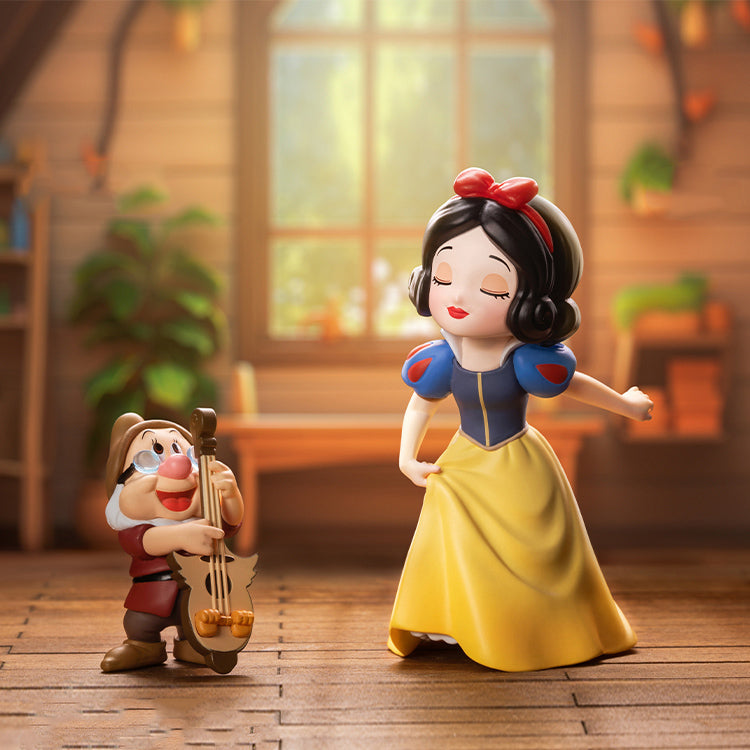 DSN Snow-White Classic Series Figures