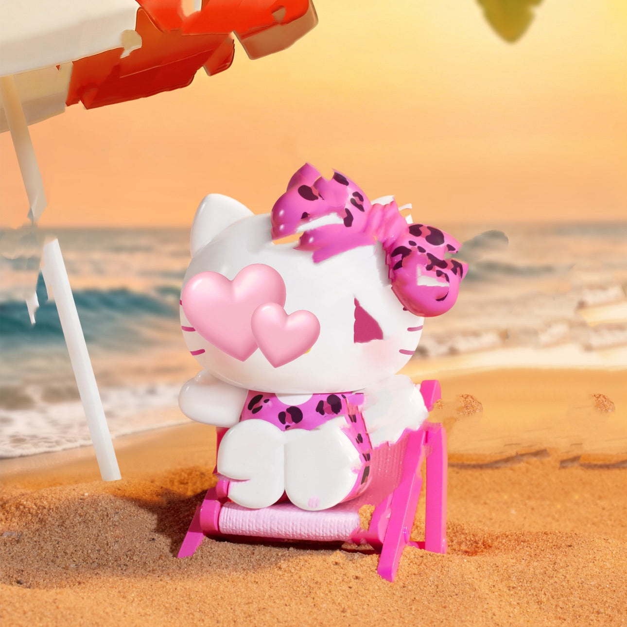 HK Beach Cute Little Cat Series Mini Figures