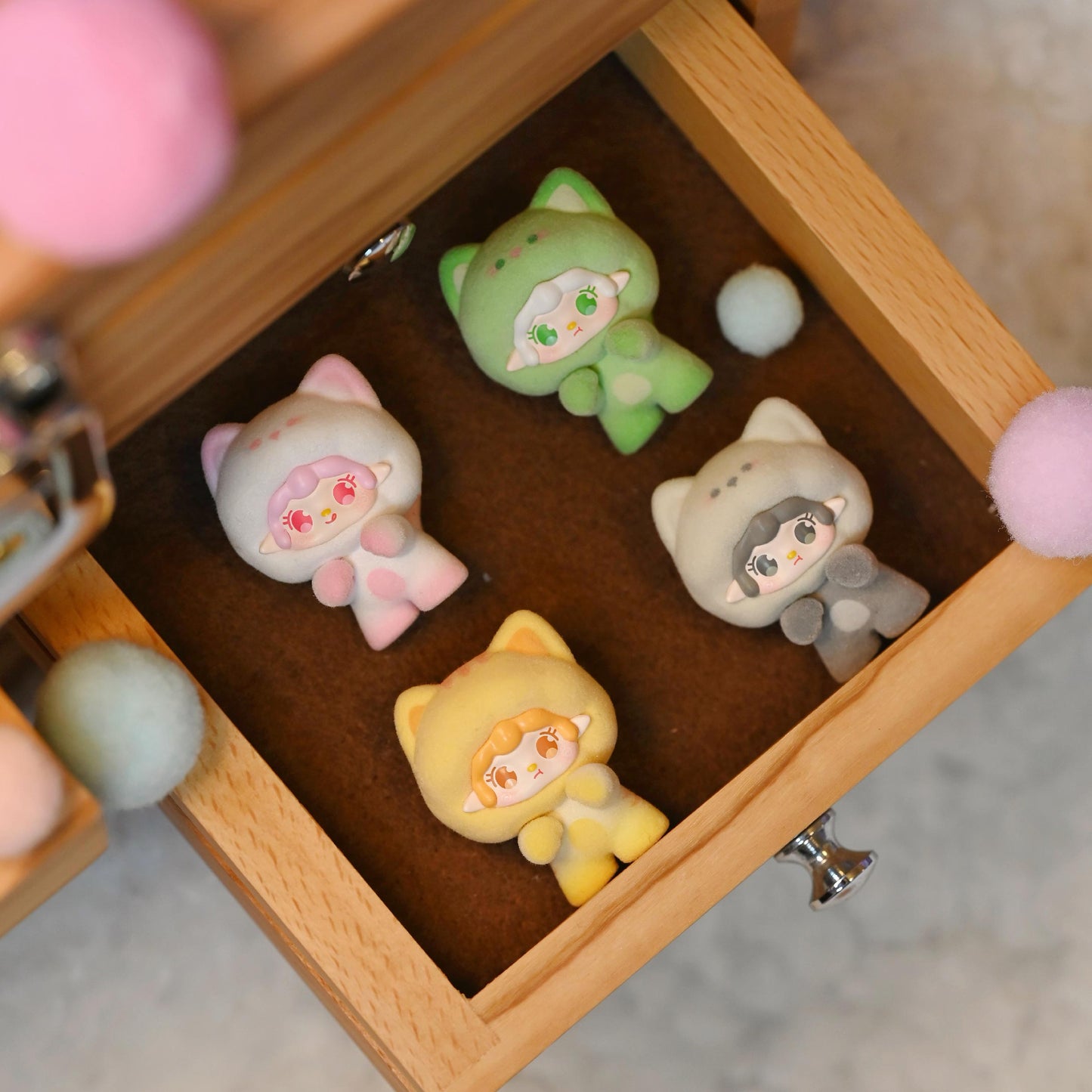 Yooki Cat On The Loose Series Mini Beans Figures