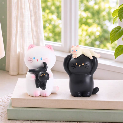 The cat'S hug Series Mini Figures
